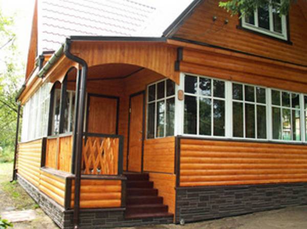 Отделка фасадов деревянных домов с фото