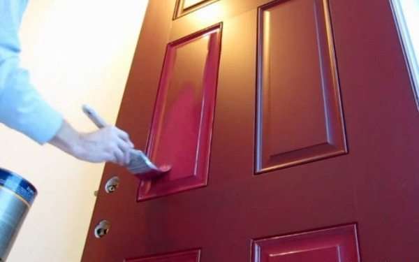 Покраска деревянных дверей своими руками с фото