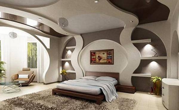 Различные варианты создания современных потолков в квартирах с фото