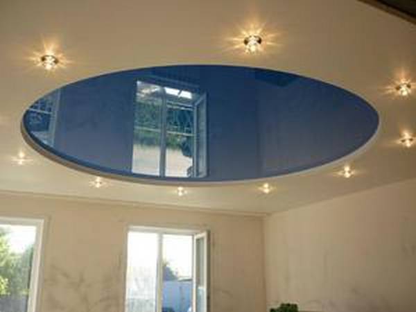 Зеркальный натяжной потолок - отличное декоративное решение с фото